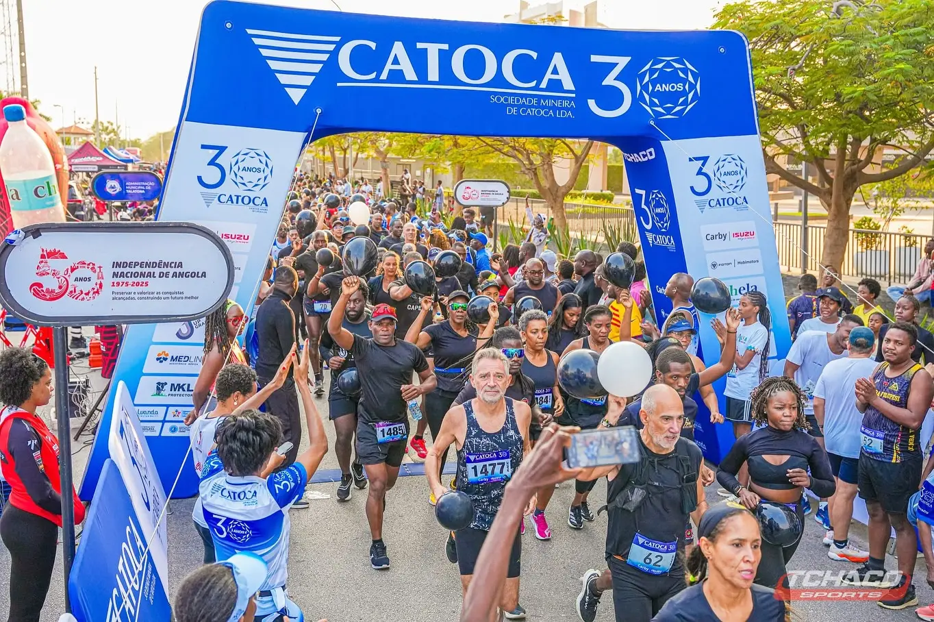 Square aluminum tension fabric arch for Catoca 3rd anniversary marathon with high-resolution branding.